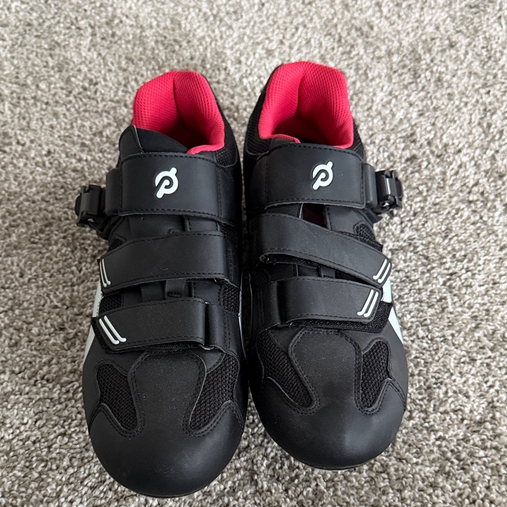 Black Cycling Shoes with Pink Interior